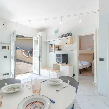 Semesterbostad 1 Bedroom Stunning In *