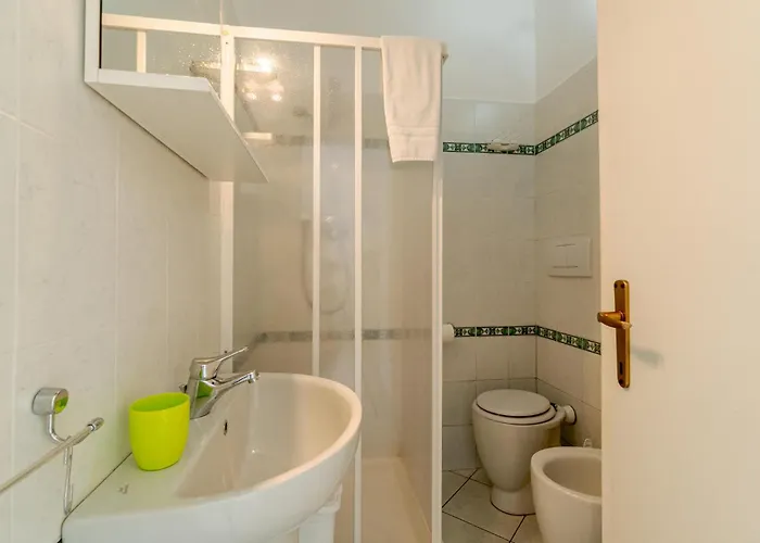 1 Bedroom Stunning In Rapallo