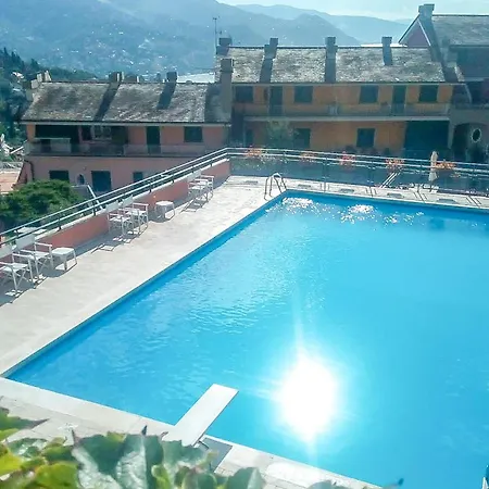 Nyaraló Lovely In With Outdoor Swimming Pool *